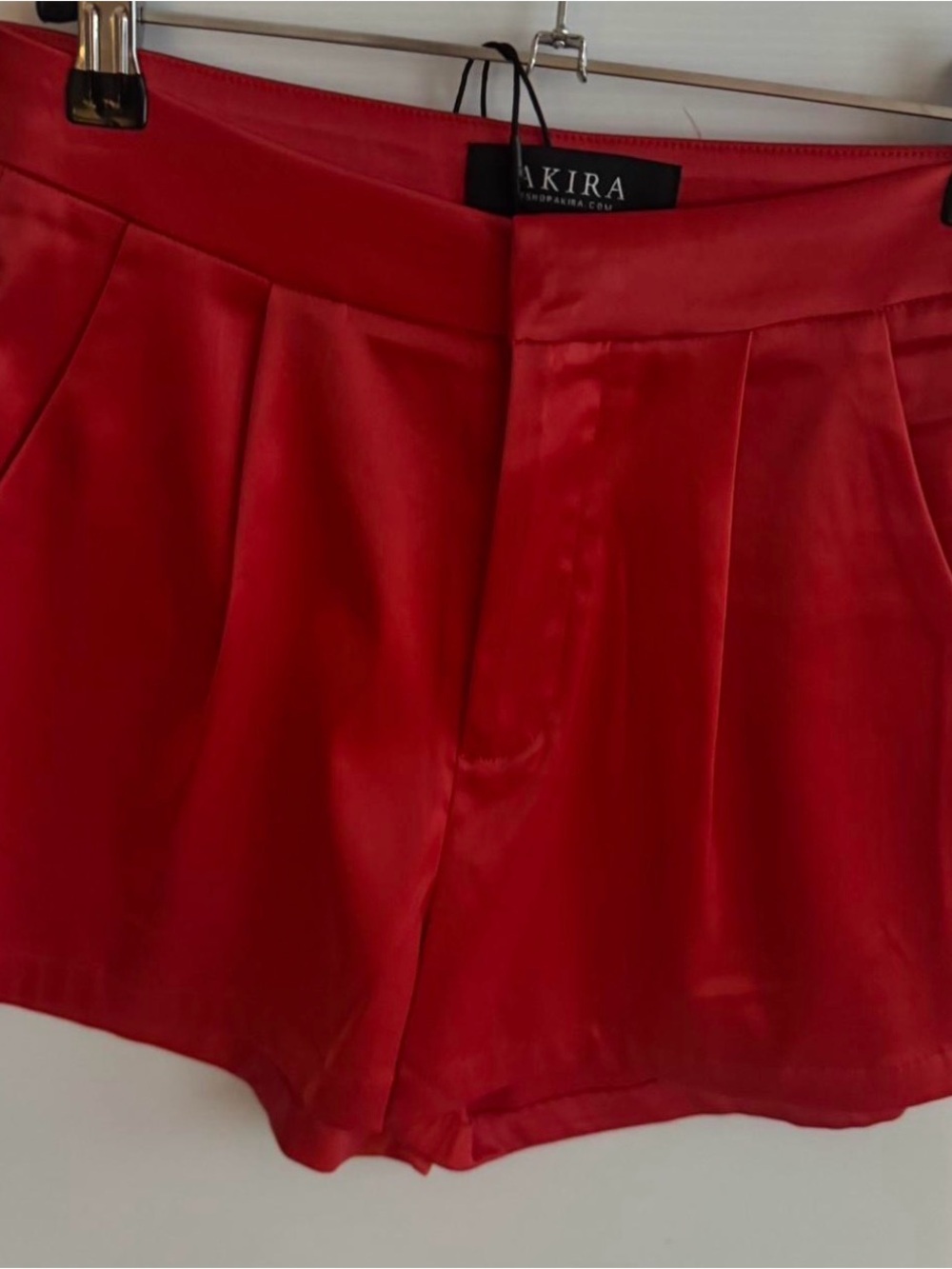 AKIRA Red Satin Pleated Shorts – Size Small – NWT ❤️
